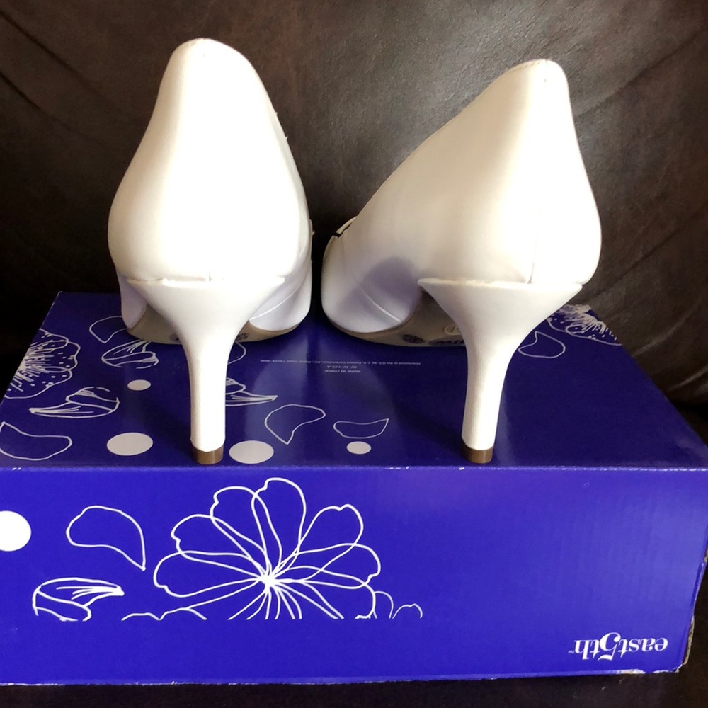 East 5th Women's  Dorit Heels White New - Picture 5 of 8